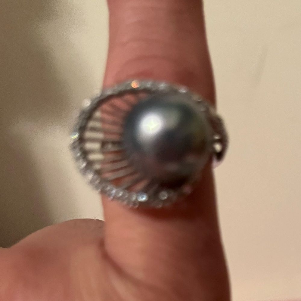 Source Unknown Silver Ring With Gray Pearl - image 3